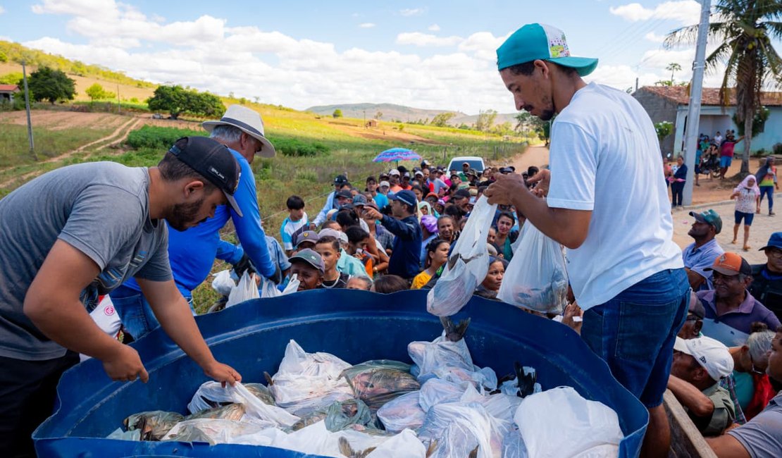 Tradicional entrega do peixe marca o início da Semana Santa em Girau do Ponciano