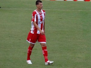 Jussani e Olívio recebem o terceiro amarelo