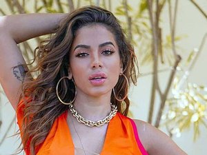 Após ataque dos fãs, Anitta defende Ludmilla por música no Rock in Rio: 'Deixem ela comemorar' 