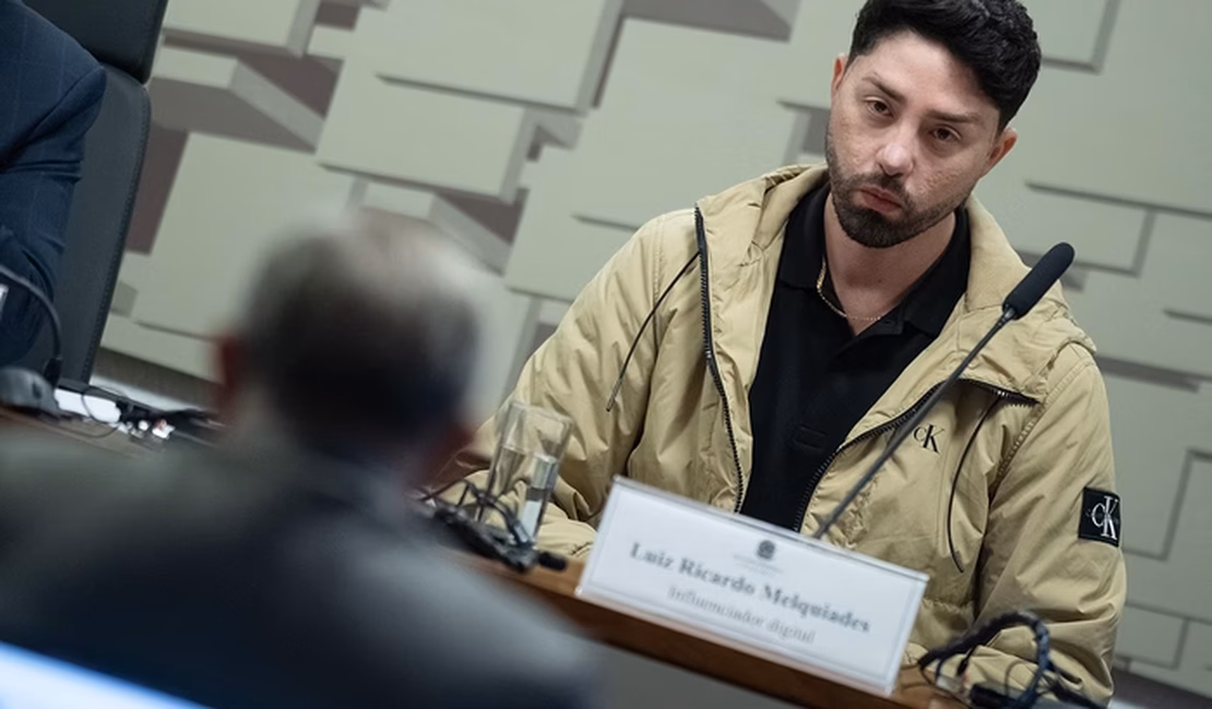 Durante CPI, Rico Melquiades joga tigrinho, ganha R$ 120 e diz: “Tô nervoso”