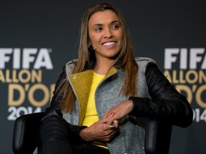 Marta pode ser a melhor jogadora do mundo pela sexta vez