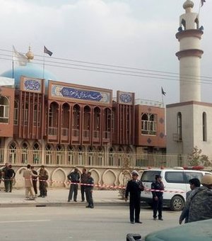 Atentado suicida contra mesquita no Afeganistão deixa ao menos 27 mortos