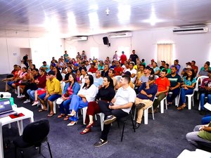 Prefeitura de Lagoa da Canoa reúne produtores rurais para apresentar programa fundiário do Governo Federal
