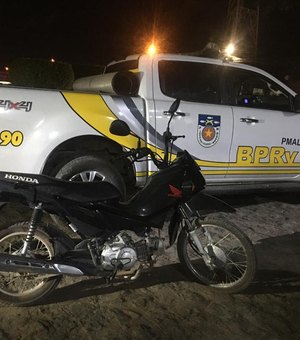 BPRv recupera motocicleta roubada no Clima Bom, em Maceió