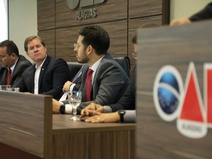 Marx defende trabalhadores em debate na OAB sobre reforma previdenciária