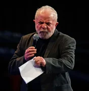 Lula deve acionar Justiça contra decreto de Bolsonaro que obriga postos a exibir preço