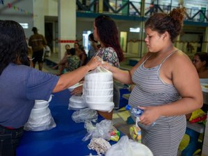 Secretarias se unem em logística para distribuição de refeições a desabrigados