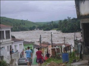 Reunião discute distribuição de casas às vítimas de enchente no interior de AL