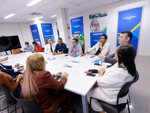 Prefeita de Palmeira dos Índios busca novas parcerias com a Caixa Econômica em Maceió