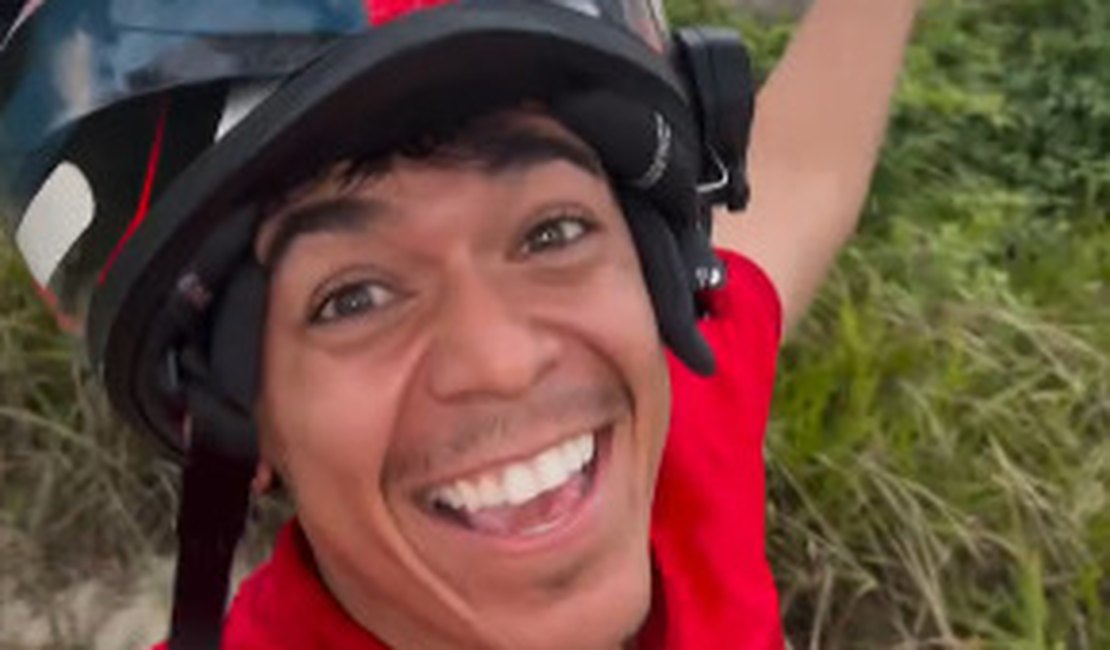 Torcedor do Vila Nova percorre mais de 2 mil km de moto para jogo em Maceió
