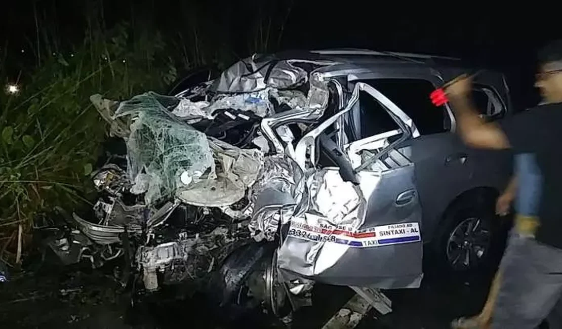 Taxista morre após colisão com carreta na BR-104, em União dos Palmares
