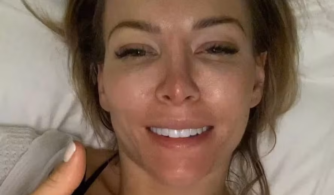 Mulher finge câncer terminal para fazer o namorado pagar por próteses de silicone para ela