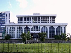 Prefeitos e presidentes de Câmaras deixaram de prestar contas