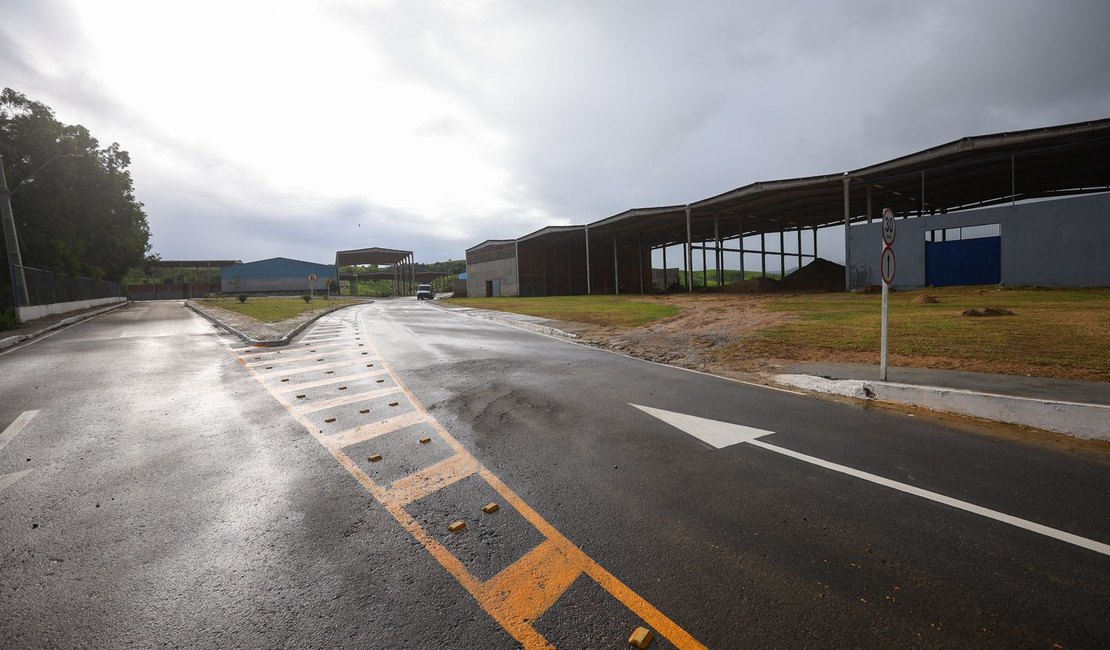 Federalização de rodovias: obras da BR-424 devem ser concluídas em até três meses, diz Renan Filho