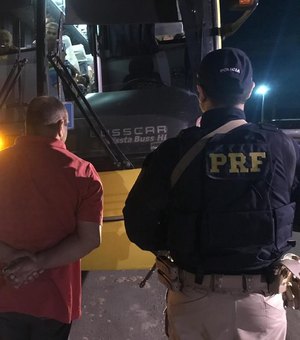 PRF prende homem com mandado de prisão em aberto em União dos Palmares