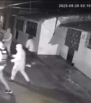 Suspeito de tráfico no Pilar é morto a tiros dentro de casa; 15 homens participaram do assassinato