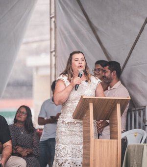 Prefeita de Porto Calvo anuncia lançamento do edital do concurso público