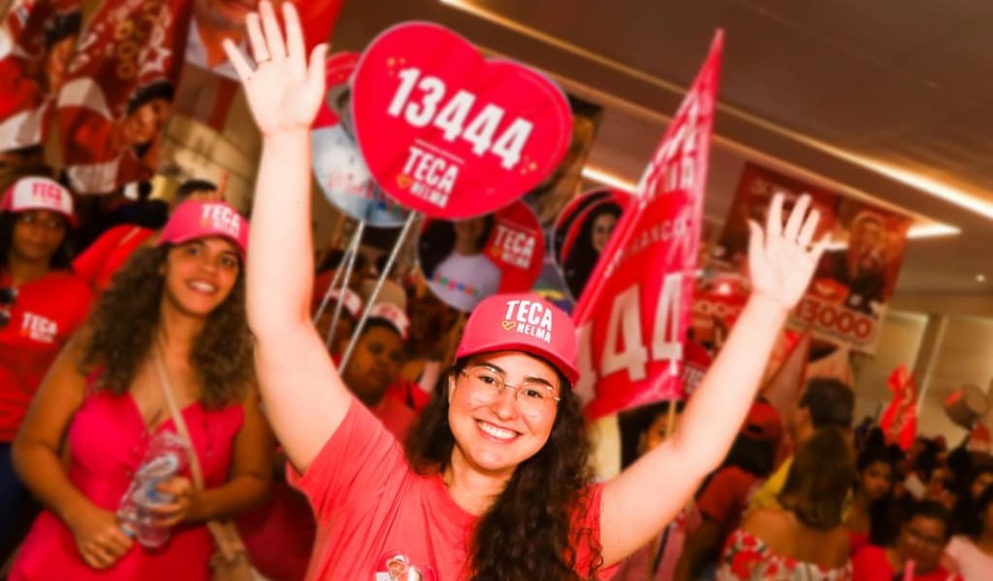 Militantes do PT destacam trajetória de Teca Nelma em lançamento de campanha