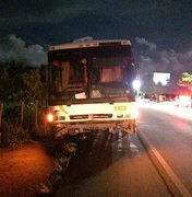 Mulher morre atropelada por ônibus na Barra de Santo Antônio