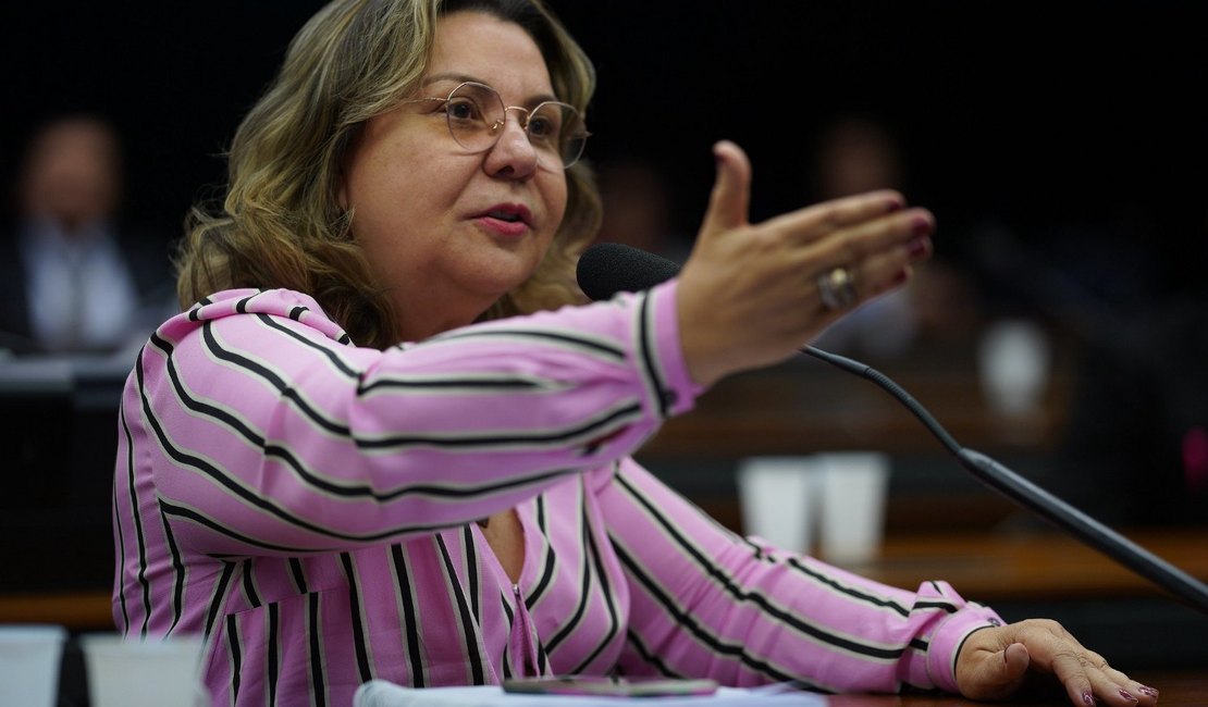 Tereza Nelma: “Agora teremos mais R$ 6 bilhões para combater o coronavírus no Brasil”