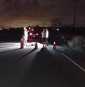Motociclista morre e duas pessoas ficam feridas após grave acidente, na AL-110, em Arapiraca