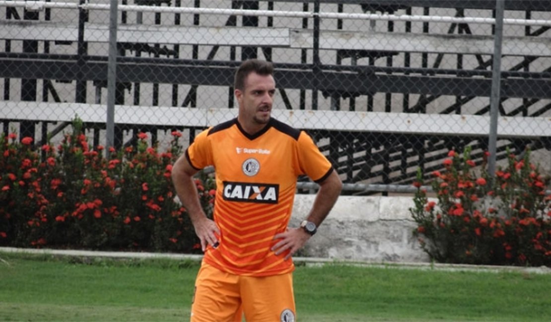 Volante autor de gol salvador aparece na seleção da 11ª rodada da Série C