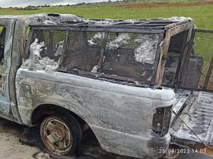 Viatura da Guarda Municipal de Joaquim Gomes pega fogo em rodovia