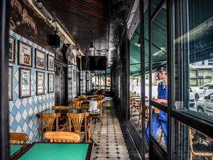 Prefeito de São Paulo libera abertura de bares, restaurantes e salões até as 17h