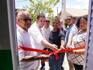 Entrega de obras e veículos marcam dia da padroeira em Japaratinga