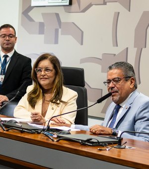 Senado instala Subcomissão de Prevenção e Tratamento do Câncer sob presidência da senadora Dra. Eudócia