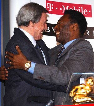 Autor de ‘defesa do século’ contra Pelé, Gordon Banks morre aos 81 anos