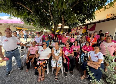 Tereza Nelma reúne população idosa para construir propostas por mais qualidade de vida