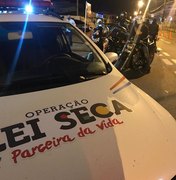 Operação Lei Seca flagra sete inabilitados e prende seis por embriaguez em Maceió