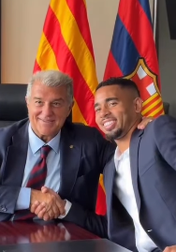Barcelona anuncia a contratação do jogador brasileiro Gabriel Jesus