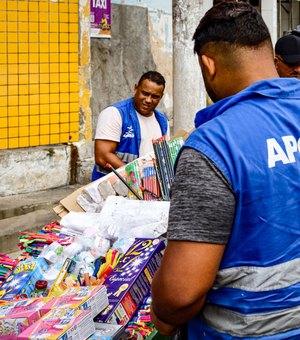Fiscalização flagra comércio clandestino de fogos de artifício no Centro de Maceió