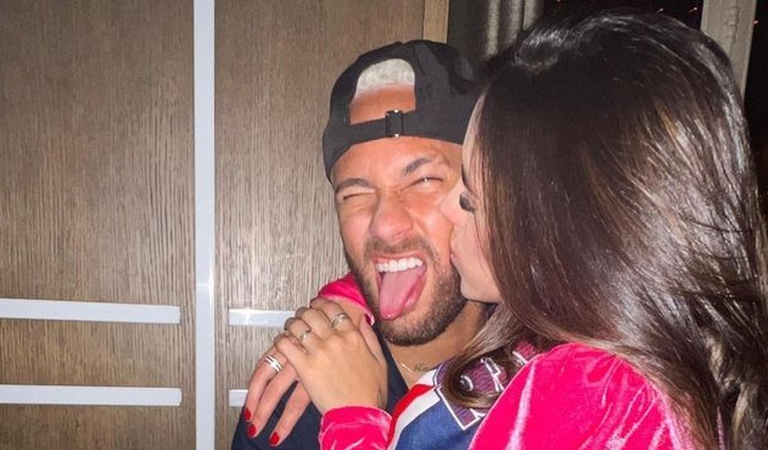 Neymar e Bruna Biancardi trocam declarações e fãs reagem: ‘Assim o hexa vem’