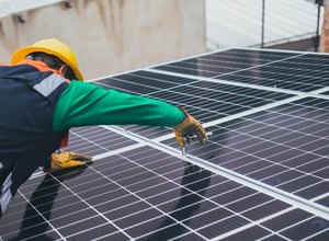 Desenvolve lança linha de crédito de até R$ 500 mil para investimento em energia solar