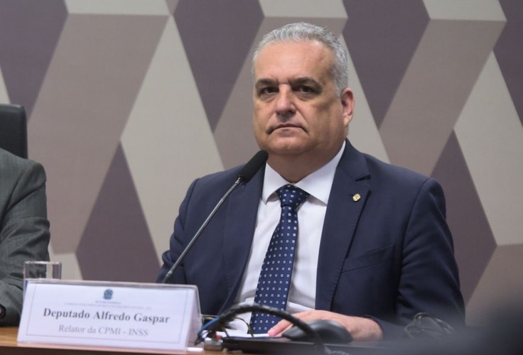 Alfredo Gaspar deve anunciar candidatura ao Senado ainda neste mês