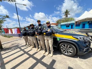 PRF realiza policiamento em Desfile Cívico no município de Satuba/AL