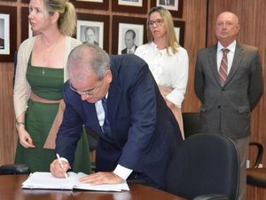 Otávio Lessa é empossado presidente do TCE para o biênio 2019-2020