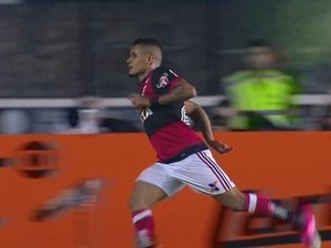 Brasileirão: Fla e Corinthians vencem clássicos e Sport na polêmica de Diego Souza