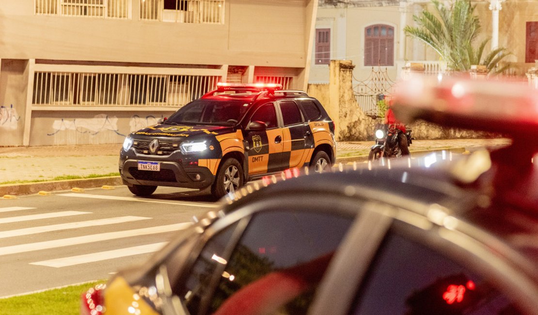 Homem é preso por embriaguez ao volante durante fiscalização no Jaraguá