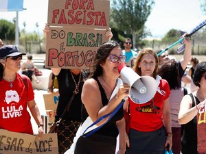 Ativistas protestam contra presença de Sérgio Moro em Portugal