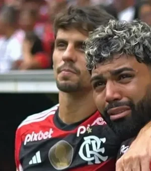 Gabigol chora com homenagens a Rodrigo Caio e Filipe Luís