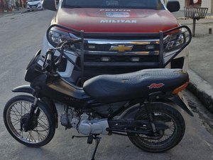 Polícia Militar recupera motocicleta furtada e entrega à proprietária em Flexeiras