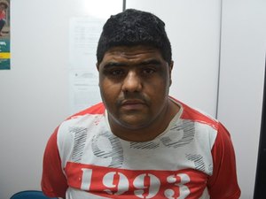 Polícia Civil autua homem por porte ilegal de arma de fogo