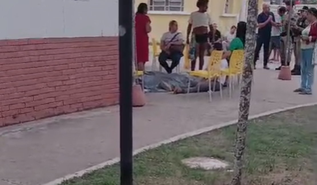 Idoso com problemas cardíacos passa mal e morre em via pública no Centro de Arapiraca