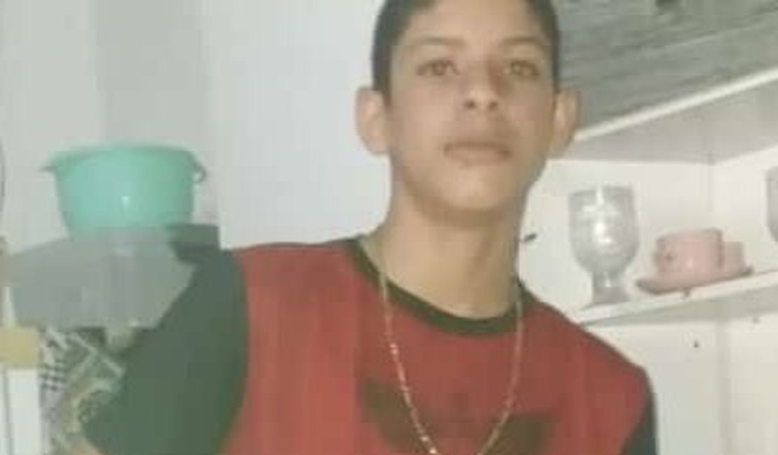 Parentes de adolescente desaparecido em Delmiro Gouveia pede ajuda para encontrá-lo