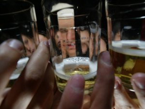 Pesquisa: 14% dos alagoanos consomem abusivamente bebidas alcoólicas