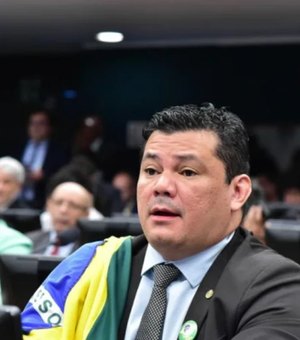 Moraes manda notificar Gilvan da Federal na Câmara por injúria contra general